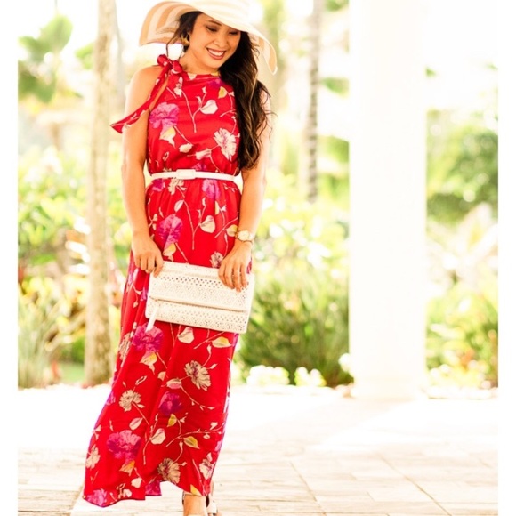 Banana Republic Dresses & Skirts - Halter maxi dress- see offer in description